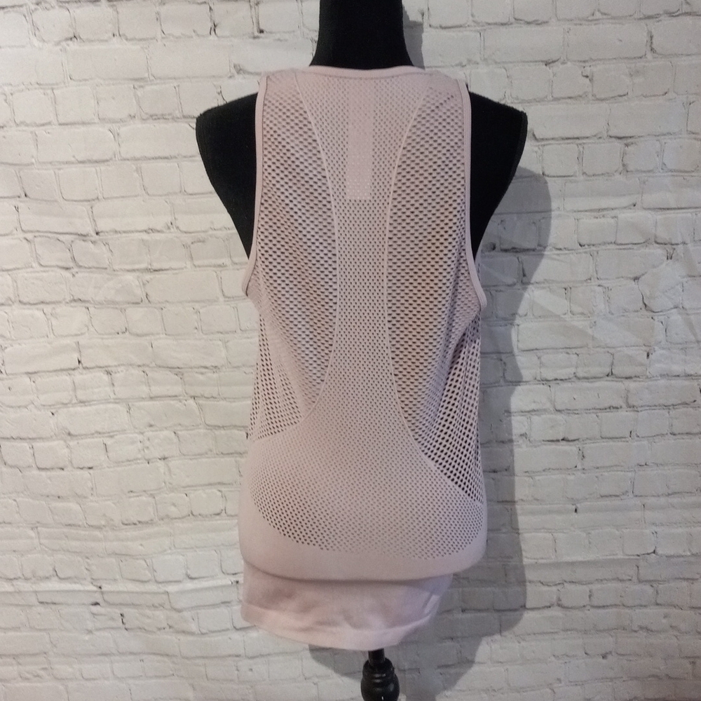 FABLETICS open mesh razorback tank, large; light lavender color